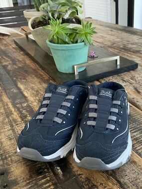 D Lite Skechers,blue 6.5